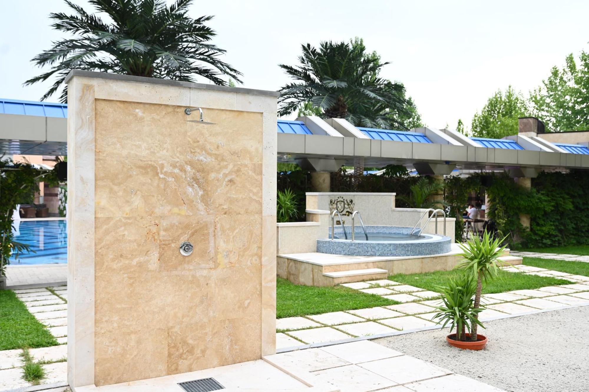 Multi Grand Pharaon Hotel Ptghni Ngoại thất bức ảnh