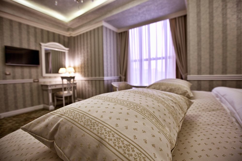 Multi Grand Pharaon Hotel Ptghni Ngoại thất bức ảnh